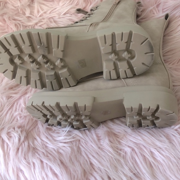 DV Dolce Vita Flume Boots - Picture 3 of 5